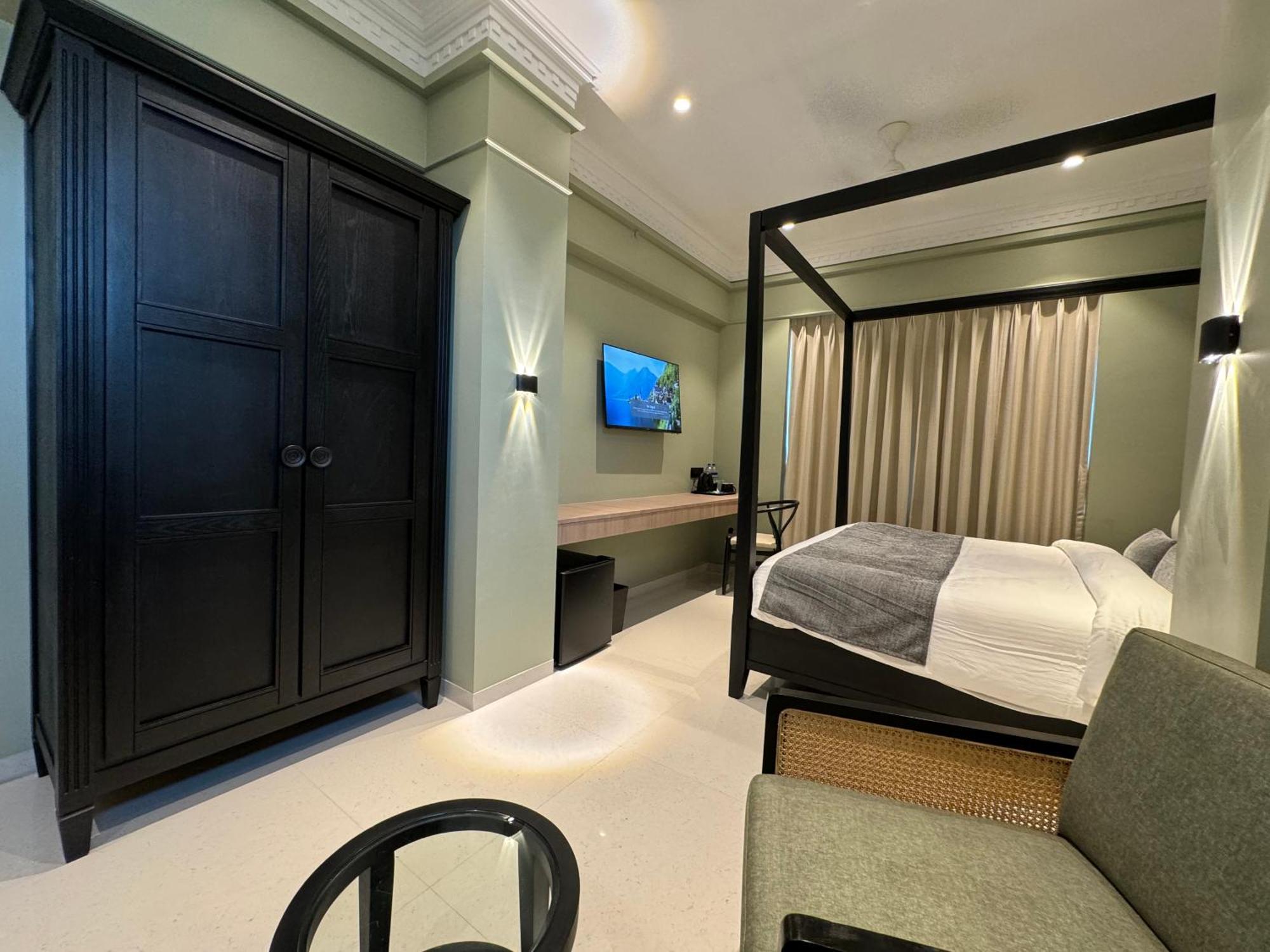 Hotel Mumbai House, Malad Luaran gambar