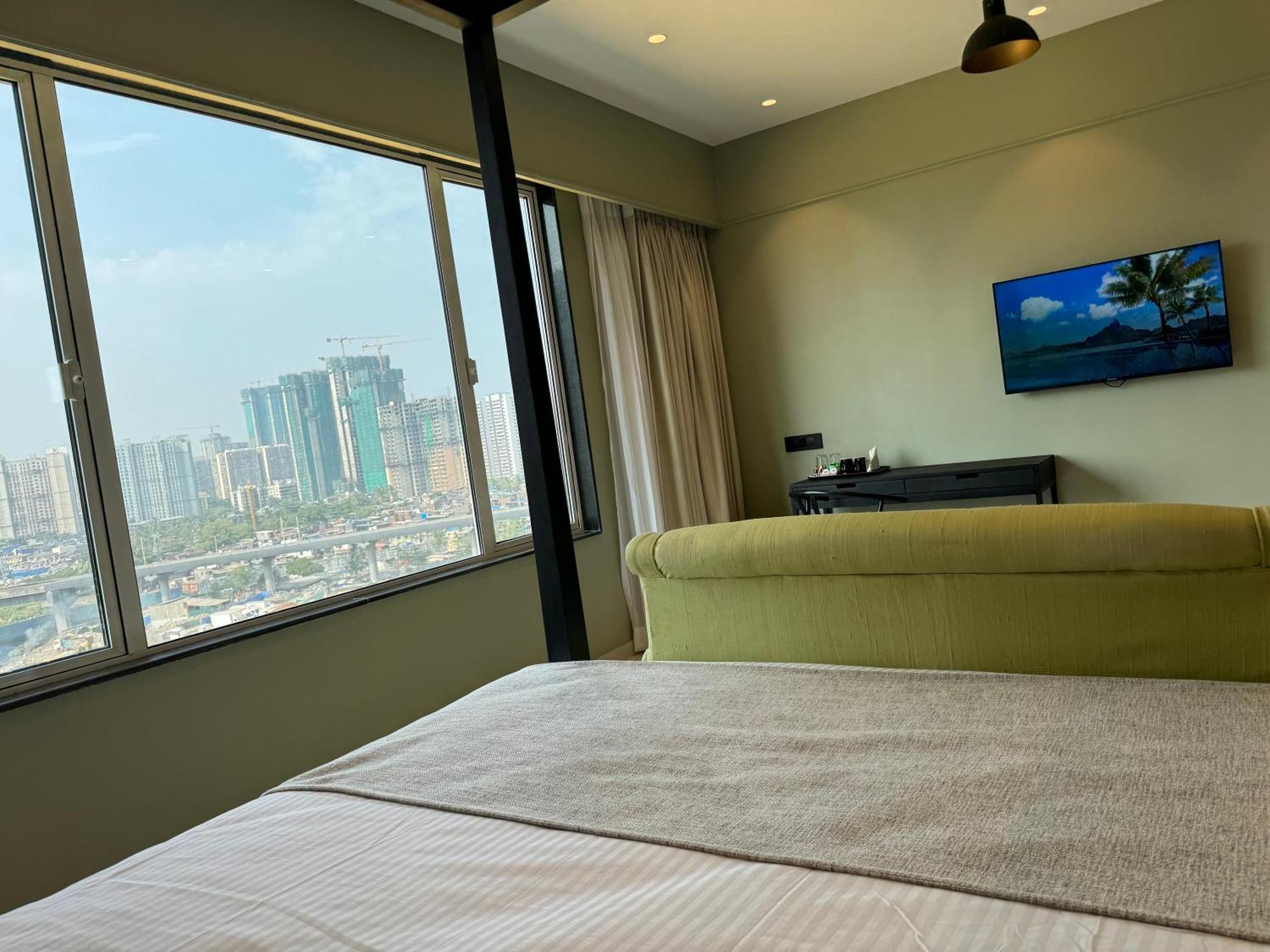 Hotel Mumbai House, Malad Luaran gambar