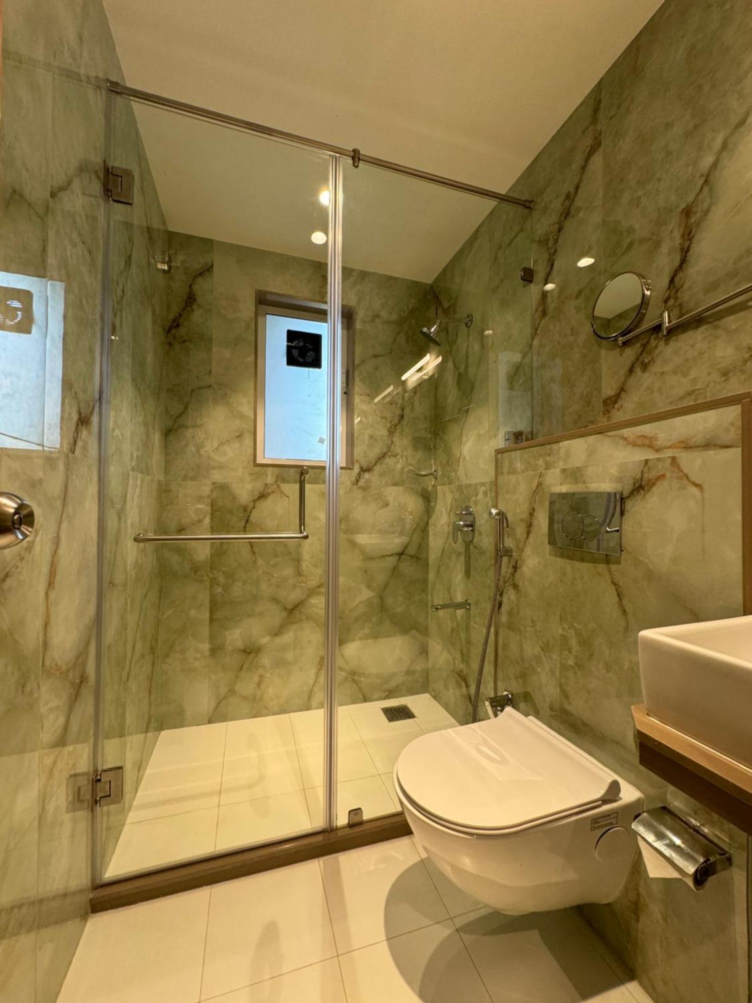 Hotel Mumbai House, Malad Luaran gambar